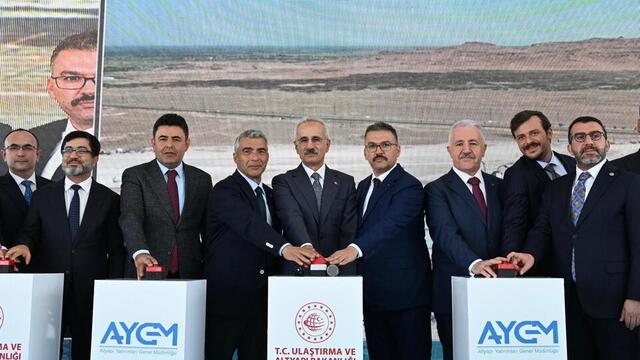 Bakan Uraloğlu: Zengezur Koridoru Çin'den İngiltere'ye ticareti geliştirecek