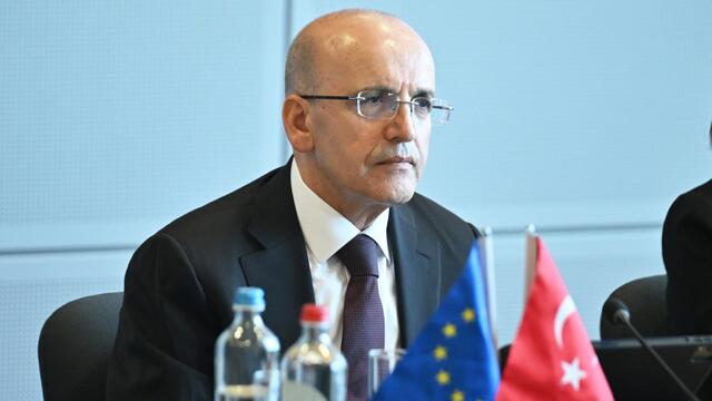Bakan Şimşek: Cari açık belirgin şekilde geriledi
